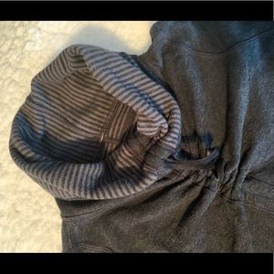 Lululemon pullover Size 2